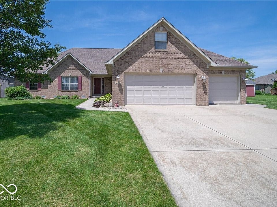 1st image of 4838 W Cedar Creek Pl