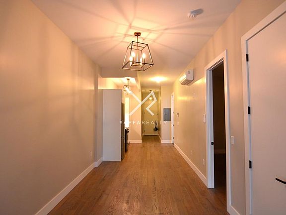 5th image of 1043 Bedford Ave APT 3D