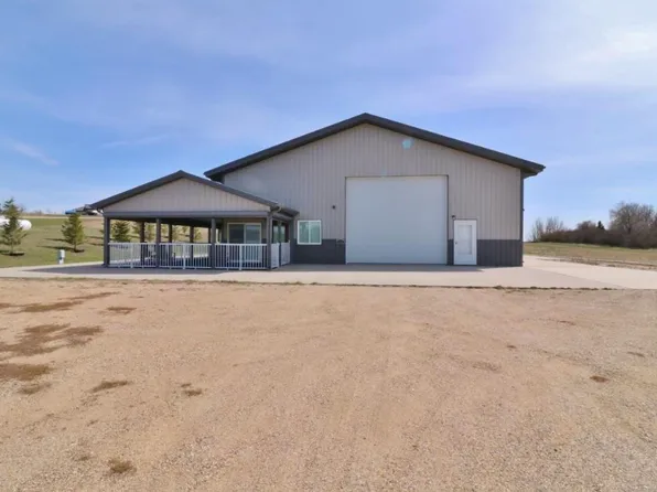 1597 39c Ave NW, Garrison, ND 58540