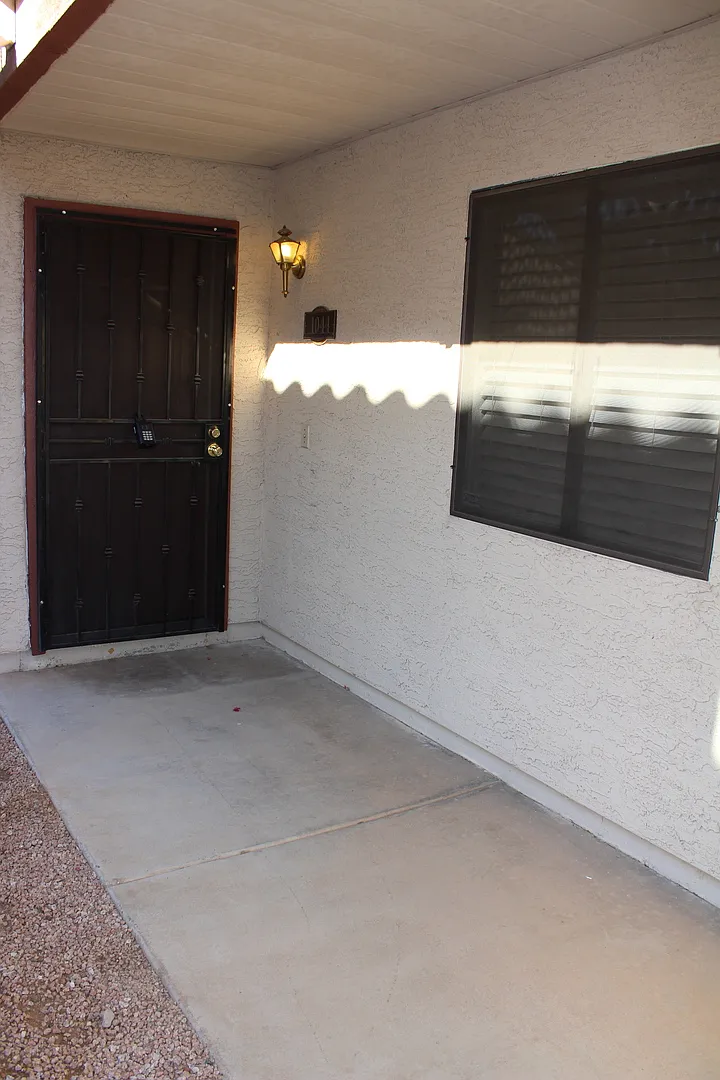 Nice 2 bedroom 2 bath condo! — Photo 2