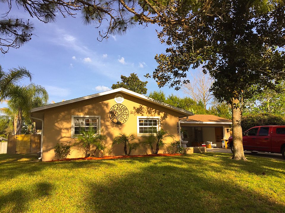1st image of 2423 Vista Palm Dr
