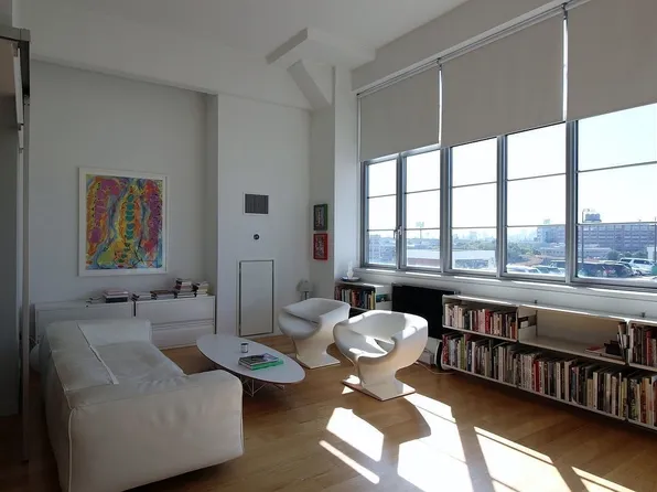 2728 Thomson Ave Unit 431, Long Island City, NY 11101