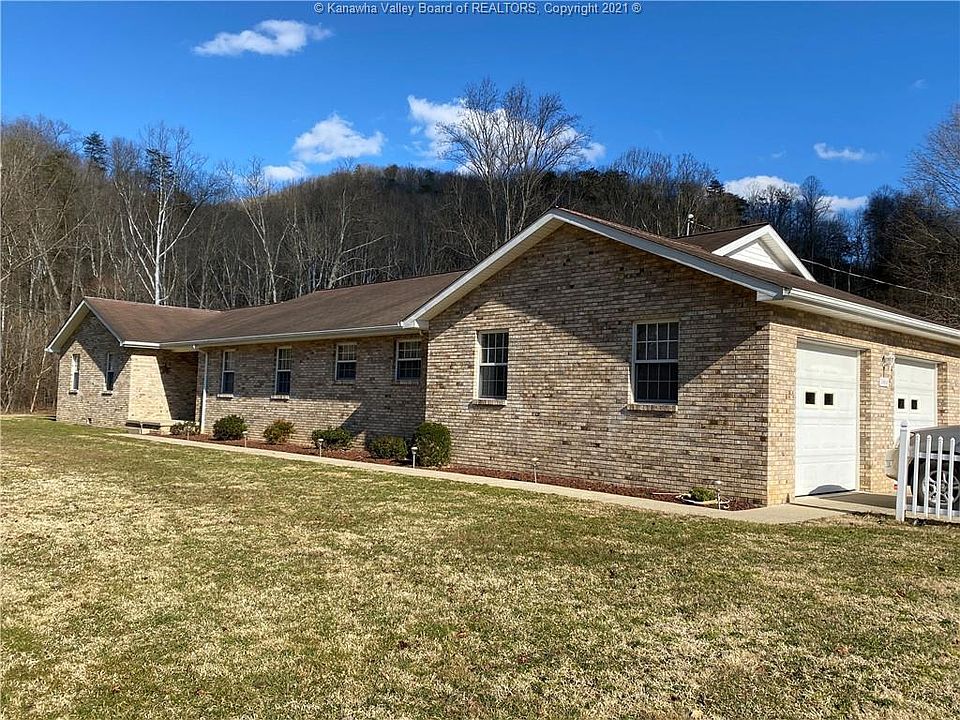 2nd image of 101 Country Ln