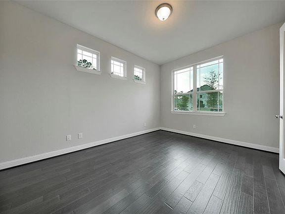 4th image of 9611 Brannok Ln