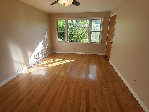 3rd image of 508 Lakeview Ave APT 4