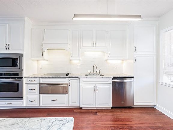 4th image of 100 S Interlachen Ave APT 302D