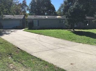 30710 Oak Springs Dr, Granger, IN 46530