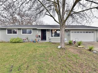 7940 Gladstone Ave, White City, OR 97503