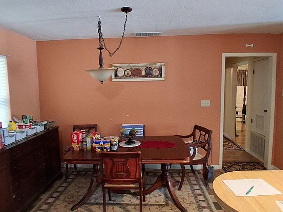 5th image of 407 N Files St