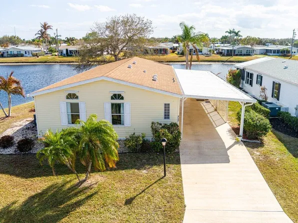 8125 Meadowlark Lane, Port St Lucie, FL 34952