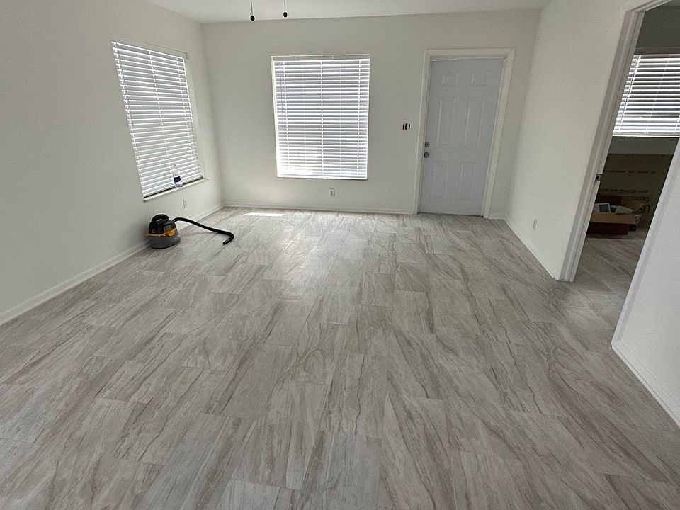 1st image of 532 Eastwind Dr #6
