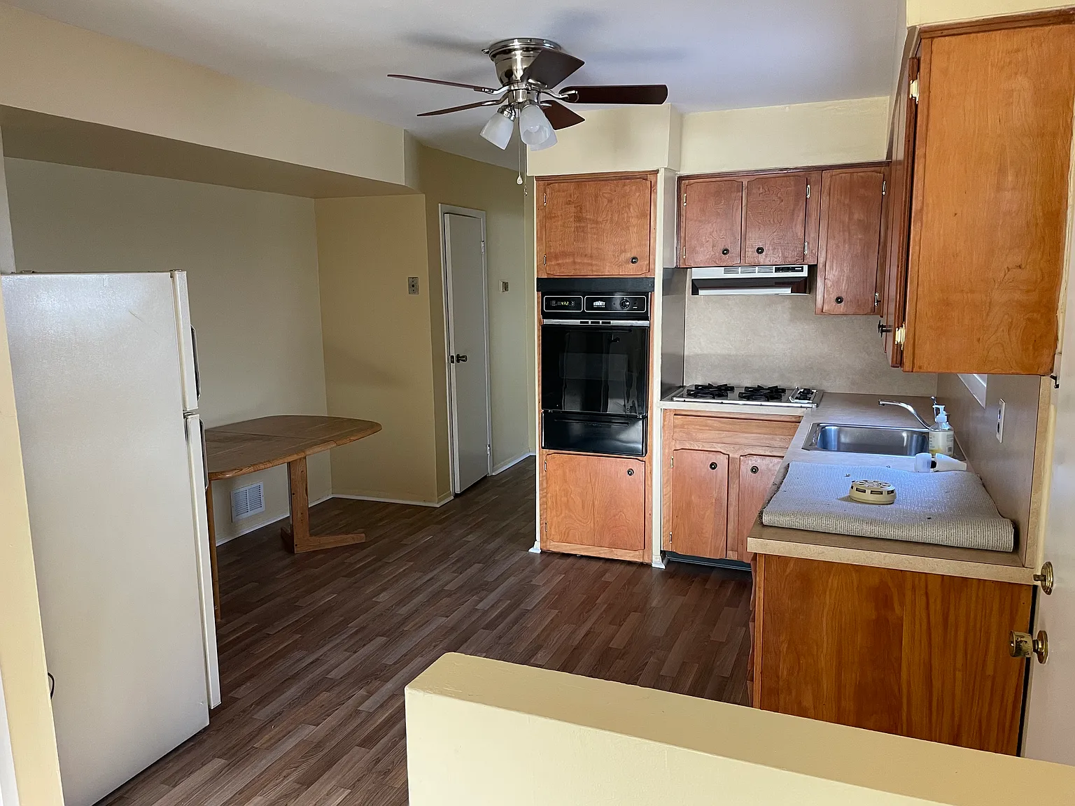 125 Rockville Ave — Photo 2