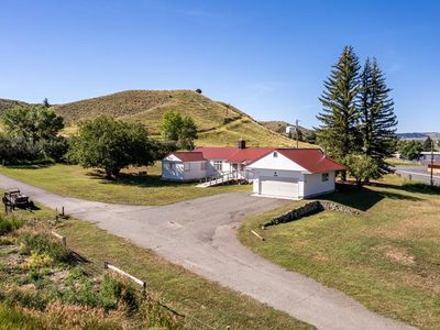1406 Highland Ave, Meeteetse, WY, 82433