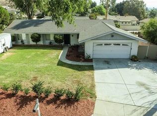 5353 Peacock Ln, Riverside, CA 92505