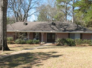 113 Edgewood Dr, Starkville, MS 39759