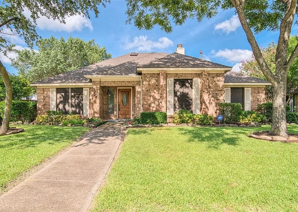 1st image of 2718 Stoneridge Dr