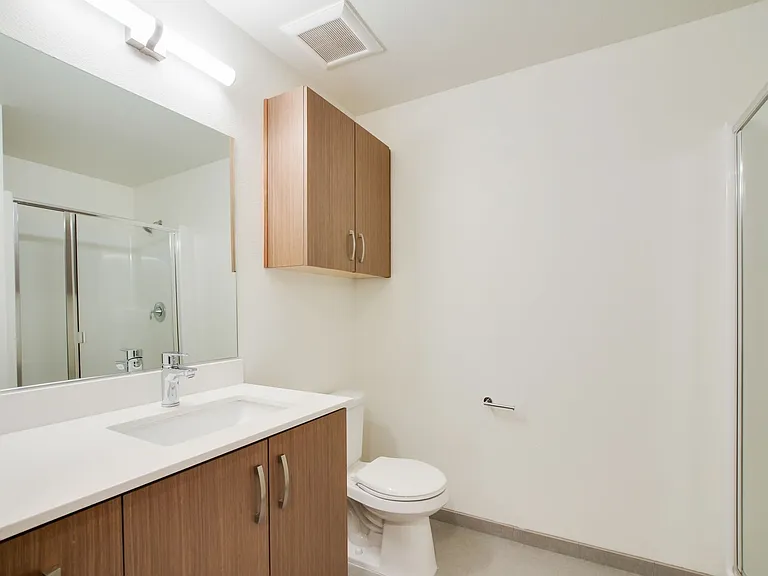 Ellie Jean Apartments — Photo 8