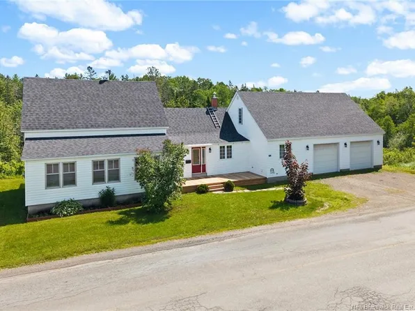 57 Phillips Rd, New Maryland, NB E3C 1T7