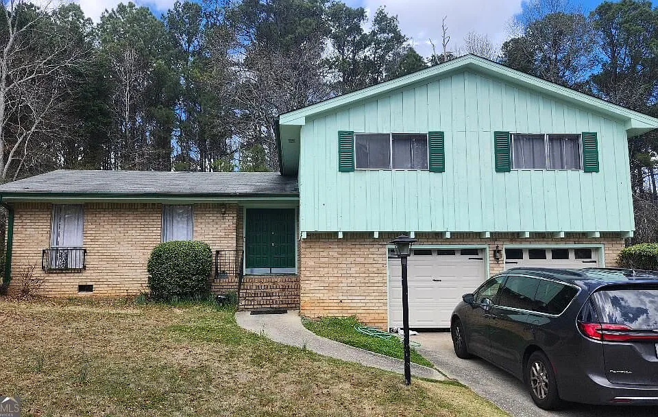 2325 Wexford Dr