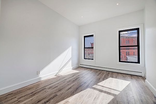 1st image of 1448 Myrtle Ave #2