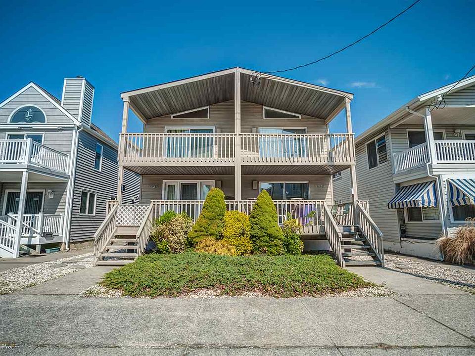 1st image of 3324 Central Ave #2