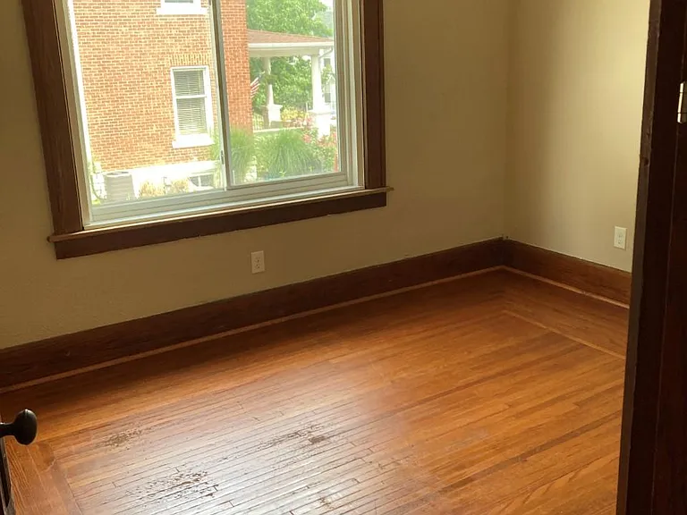 1st Floor East bedroom