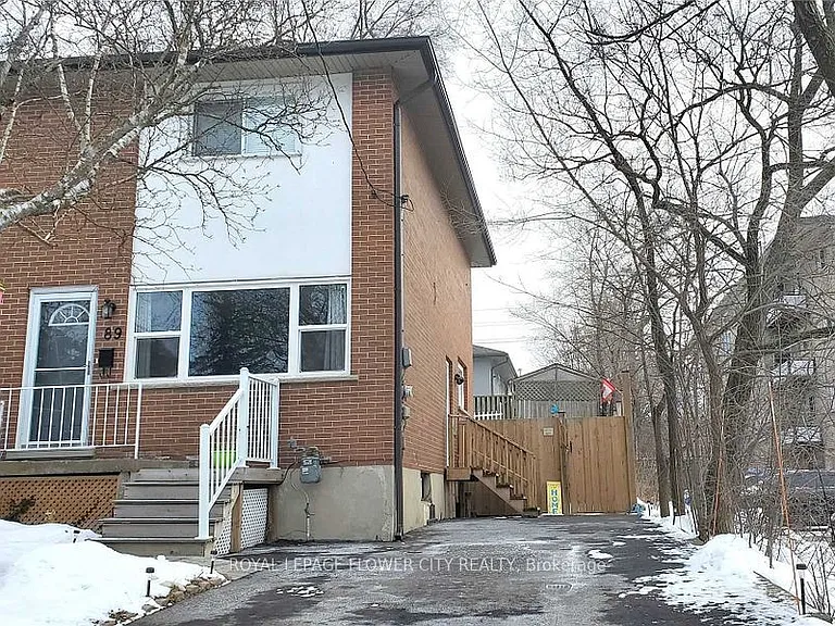 89 Barbara Cres — Photo 4