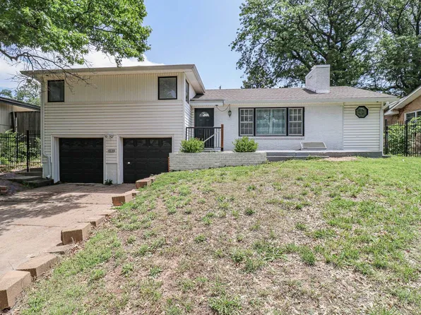 2210 S Rutan Ave, Wichita, KS 67218