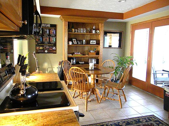 2nd image of 7579 Pleasant Hill Dr