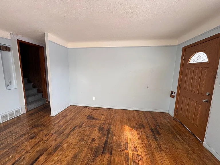 12211 Woodward Blvd — Photo 2