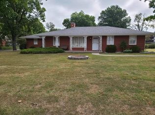 701 S Walnut Ave, Salisbury, MO 65281