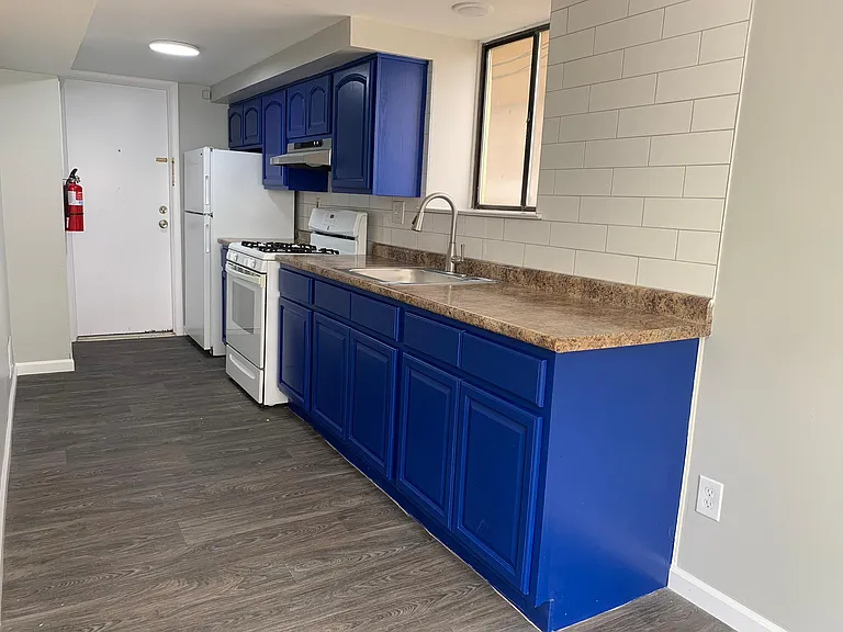 115 Bergen St #1 — Photo 13