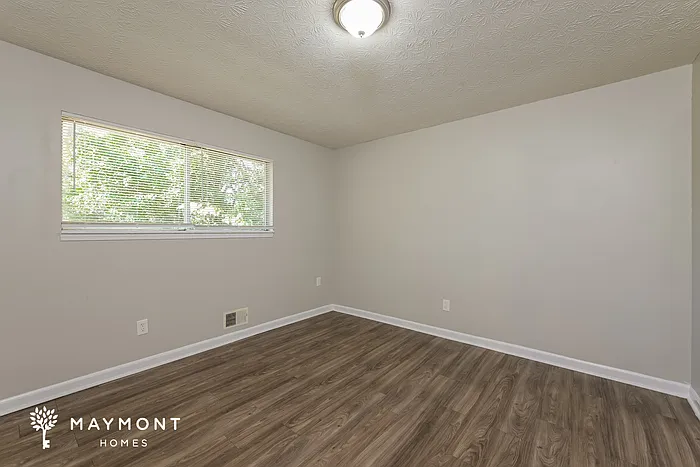 5749 Wesson Dr — Photo 10