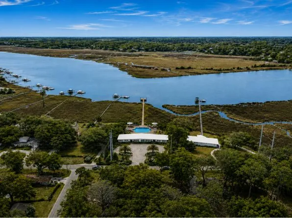 4701 Apple St, North Charleston, SC 29405