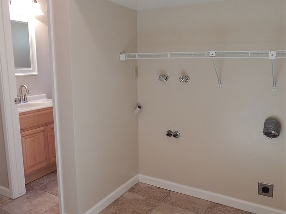 2nd image of 1960 Harris Ave APT C