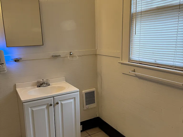 607 E Louisiana Ave #1 — Photo 13