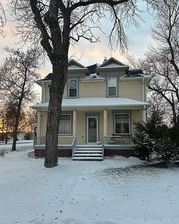 1st image of 107 N Avenue G