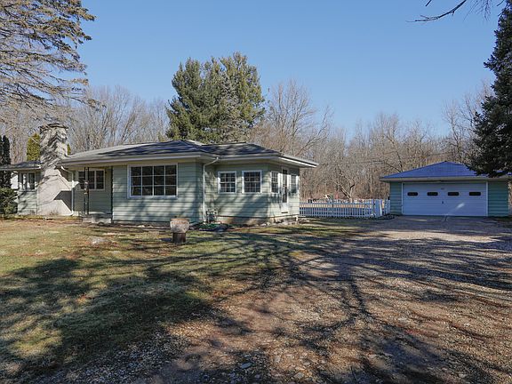 2nd image of 20527 North Ave
