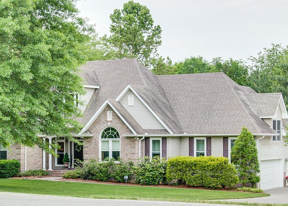1st image of 170 Graystone Dr
