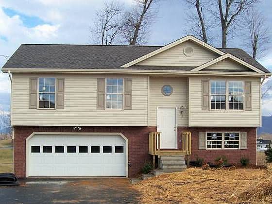 1st image of 628 Emma Grace Dr