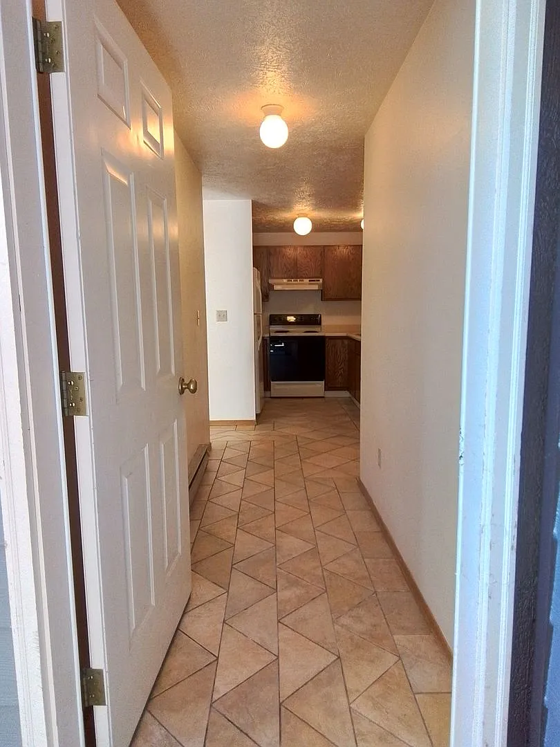 719 S. Church Unit 13 — Photo 3