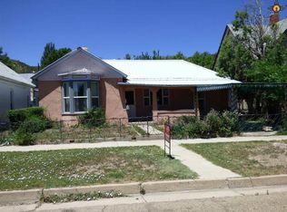 436 S 3rd St, Raton, NM 87740