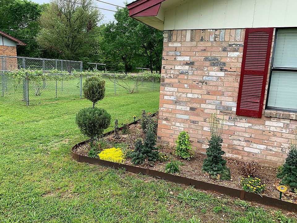 2nd image of 129 Shady Lane Dr