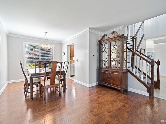 5th image of 2545 Dorothy Dr