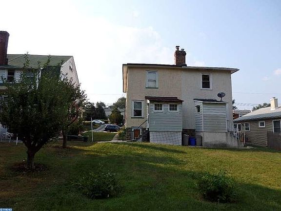 3rd image of 3410 Mary St