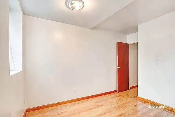 Rented by Triplemint | media 12