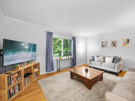 5th image of 4219 Berini Dr