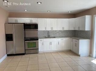 16 NE 9th Ave, Deerfield Beach, FL 33441