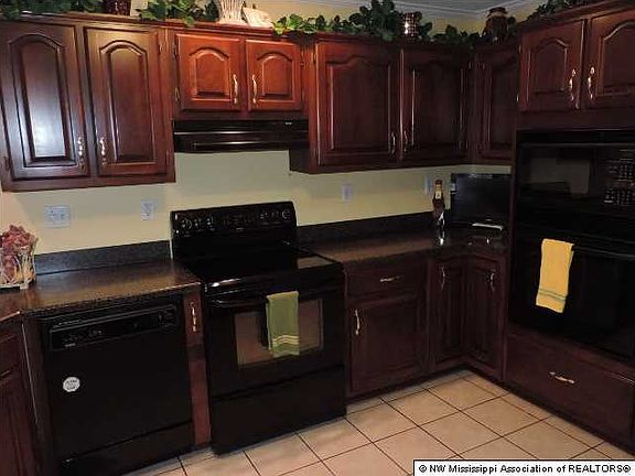5th image of 2950 Dickens Place Dr