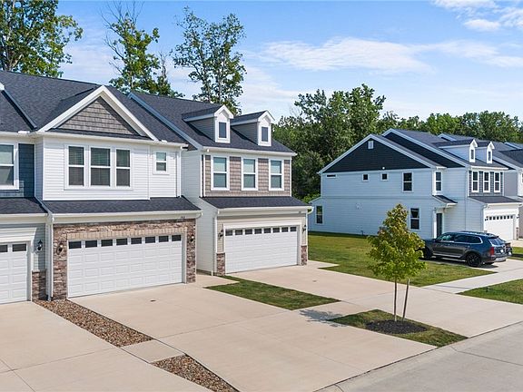 2nd image of 765 N Greenway Dr
